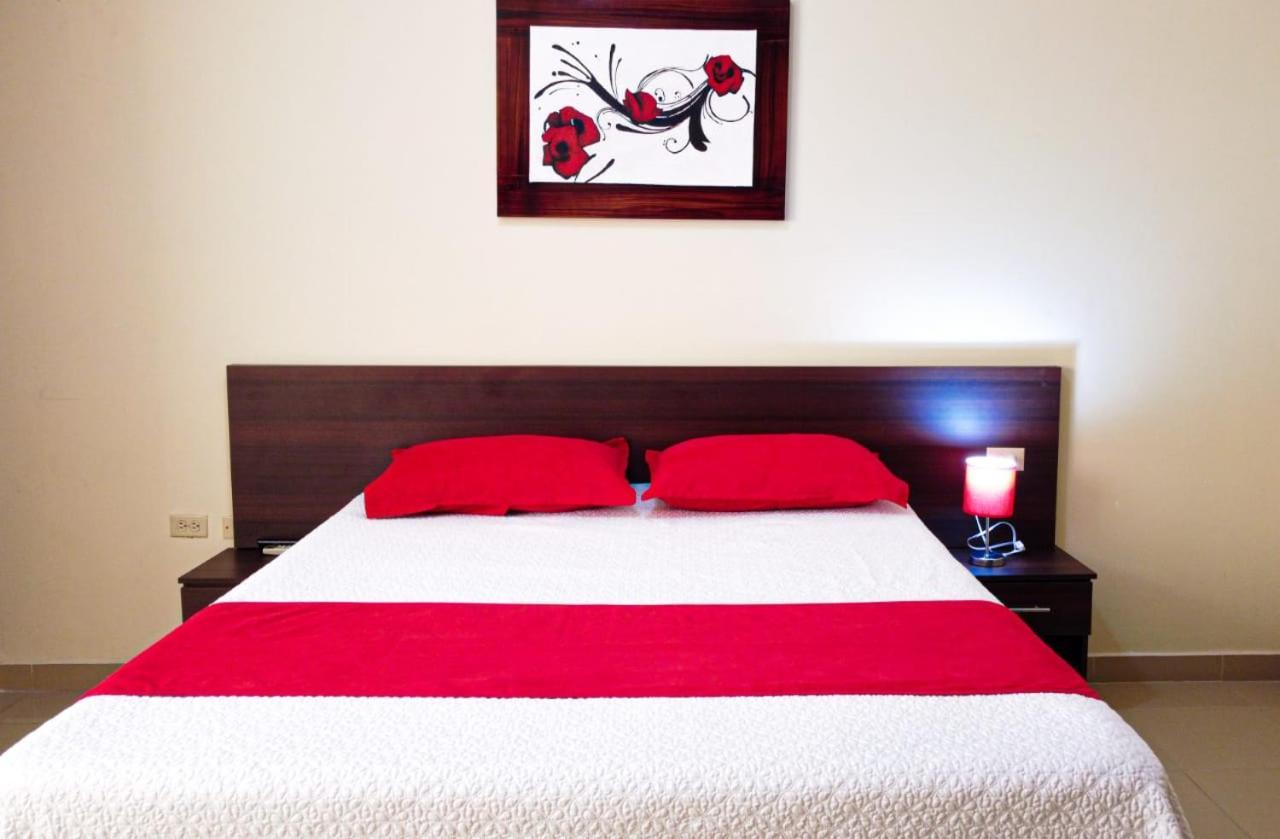 Hotel Pikeiro Blue Manta Luaran gambar