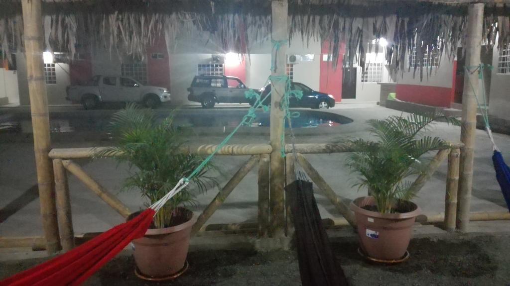 Hotel Pikeiro Blue Manta Luaran gambar