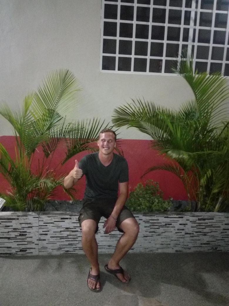 Hotel Pikeiro Blue Manta Luaran gambar